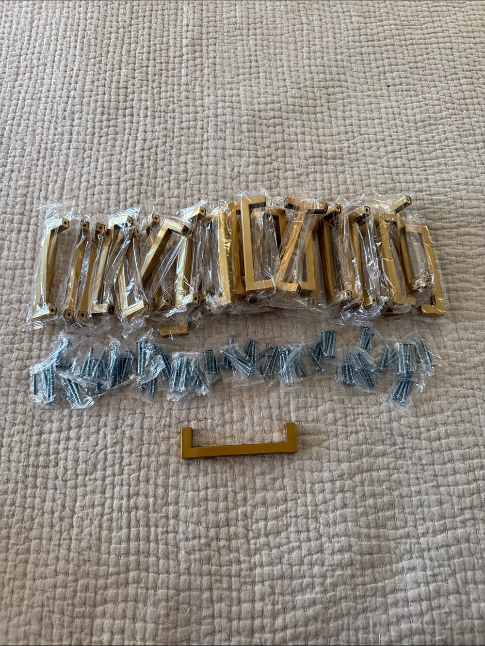Gold Cabinet Pull Handles with Screws - NWT - Set of 30